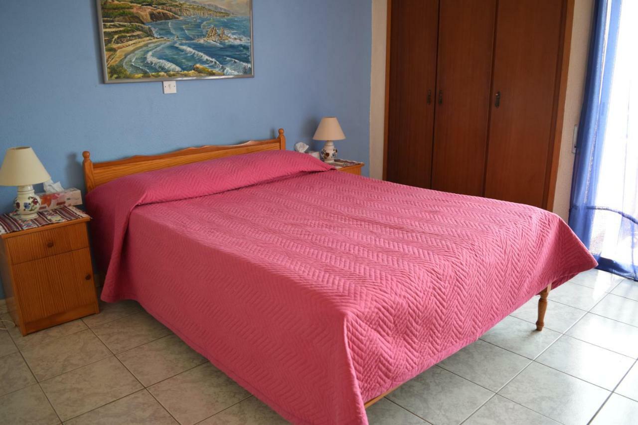 Appartement Mediterranean Breeze à Limassol Extérieur photo