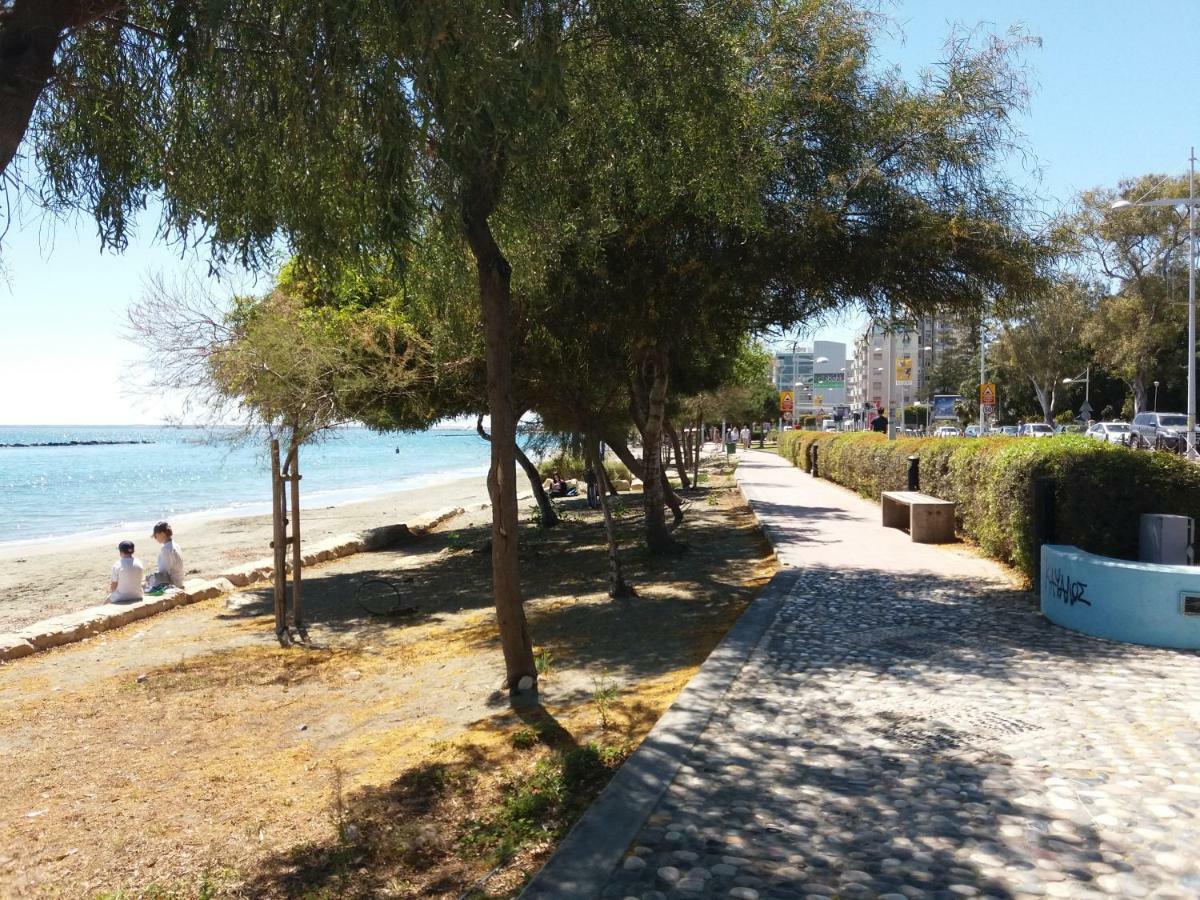 Appartement Mediterranean Breeze à Limassol Extérieur photo